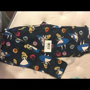 Alice Lularoe Leggings
